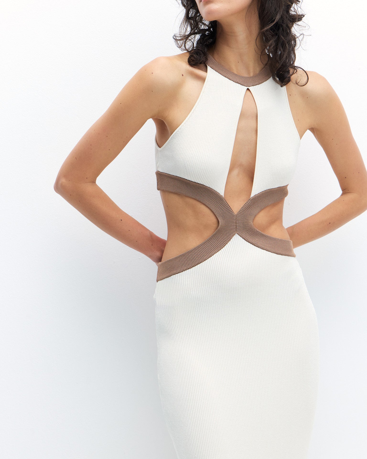 Bridget Dress in Toffee / Solitary Star