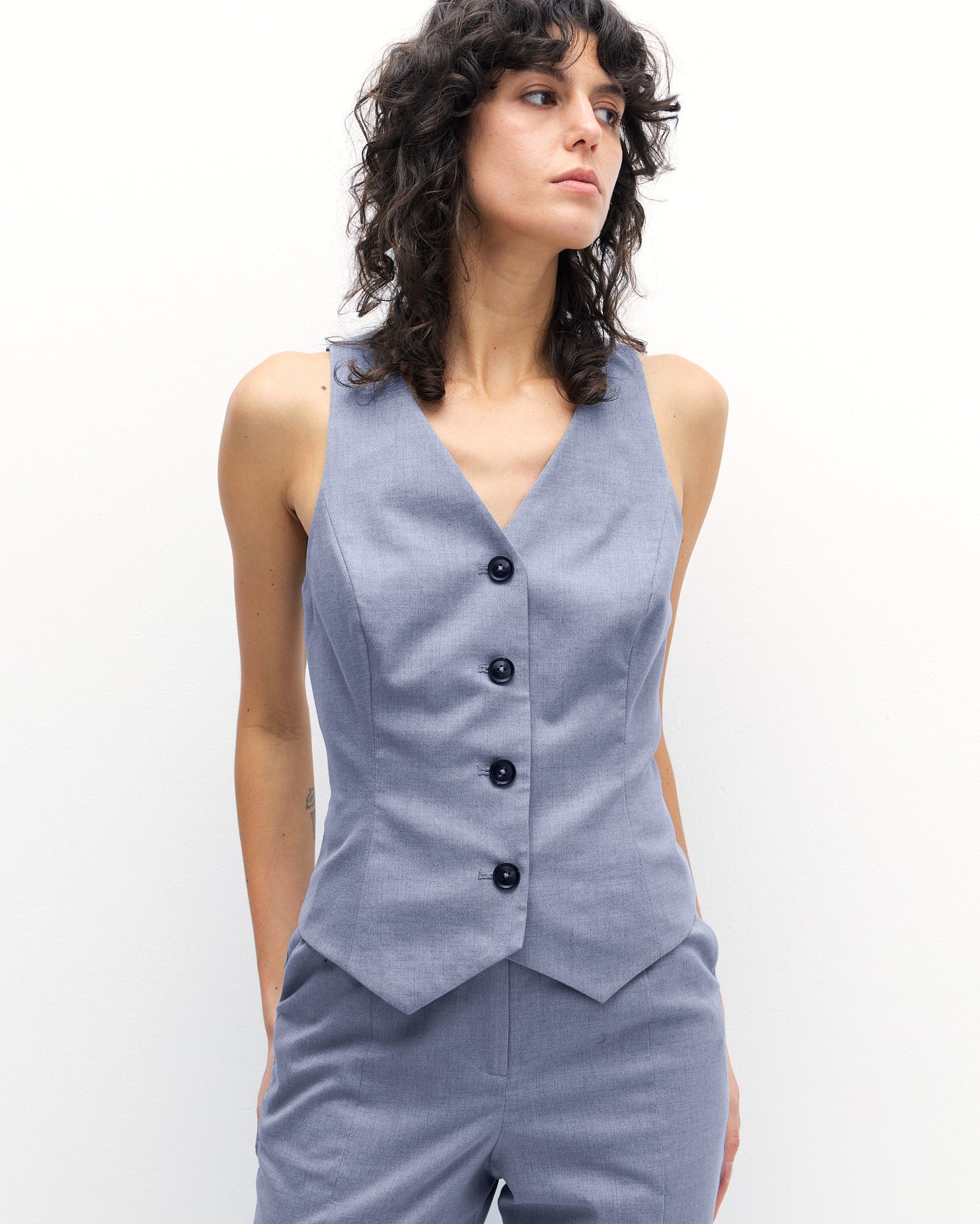 Juliette Vest in Blue-Grey