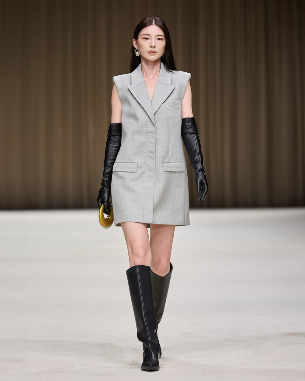 Galexa Dress in Light Grey
