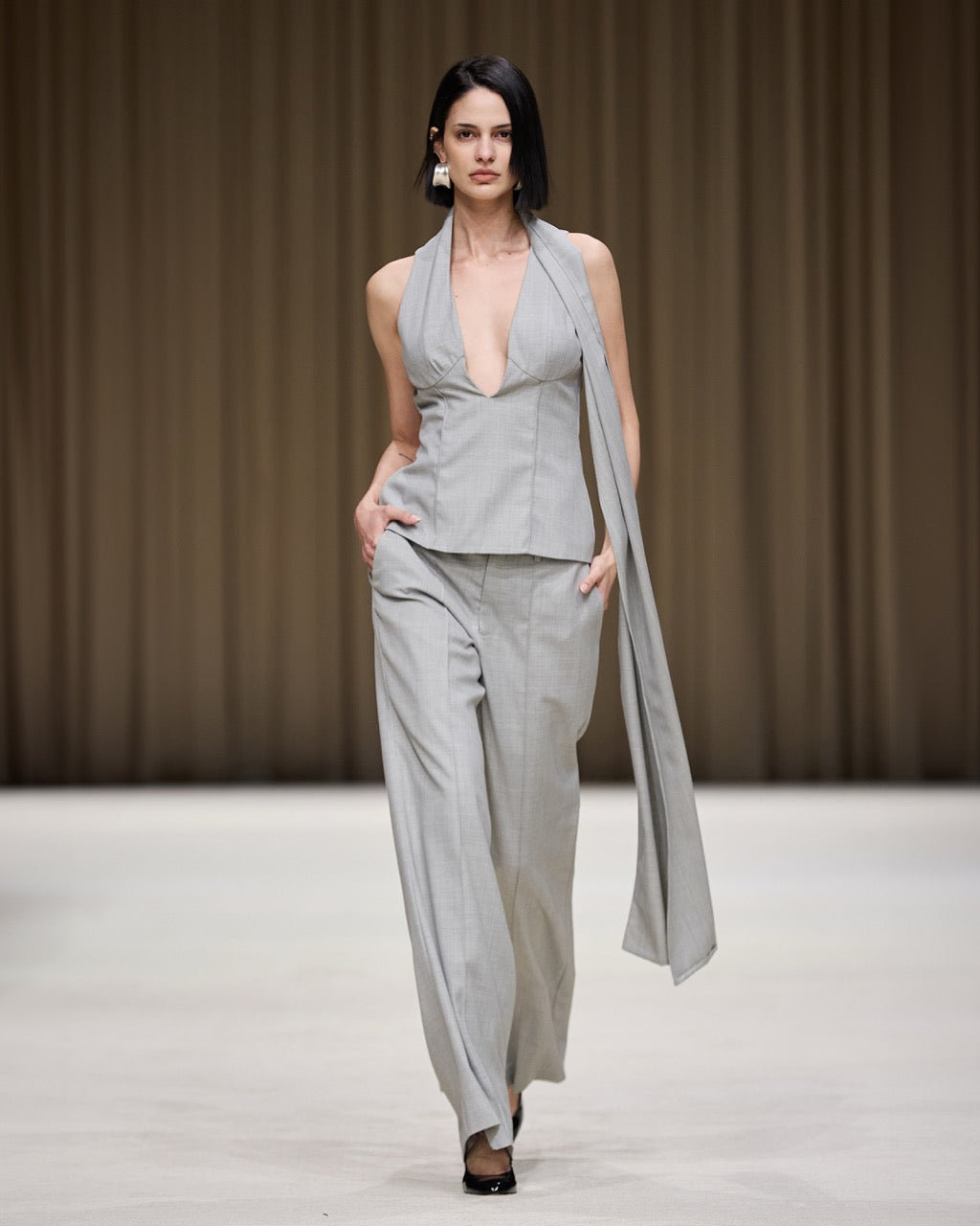 Hera top in Light Grey