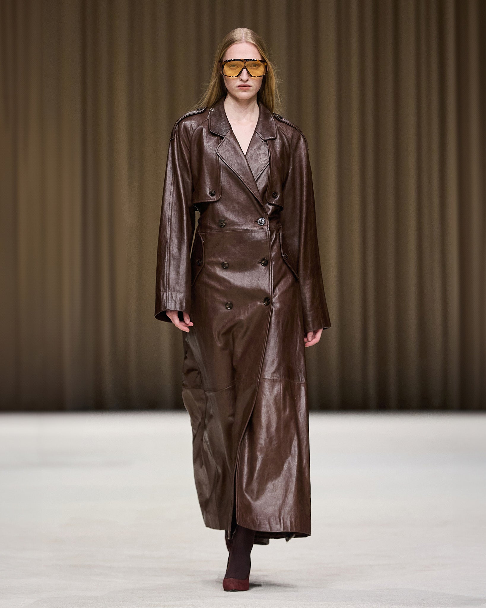 Zeta Trenchcoat in Grey Brown